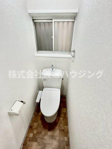庄内幸町2丁目一戸建のトイレ