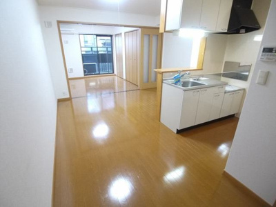 【居間・リビング】 | サニーコンフォート北山