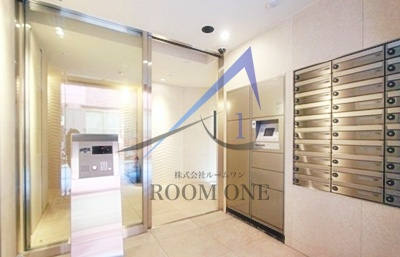 レアライズ日暮里WESTのエントランス|エントランスです。