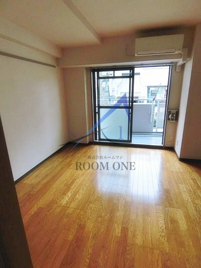 ハイグレード椿の居間・リビング|洋室のお部屋です。