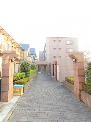 ヴェルドミールの外観|アプローチ部分