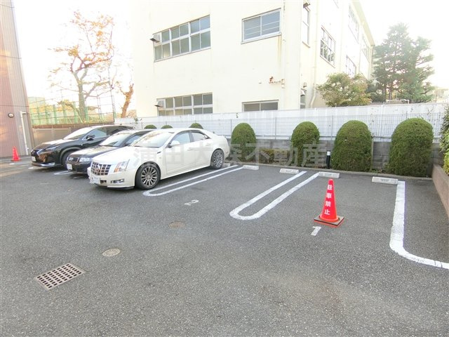 ヴェルドミールの駐車場|平置き駐車場