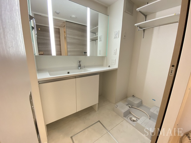 ルリアン北小岩Ⅲの洗面所|脱衣所です☆