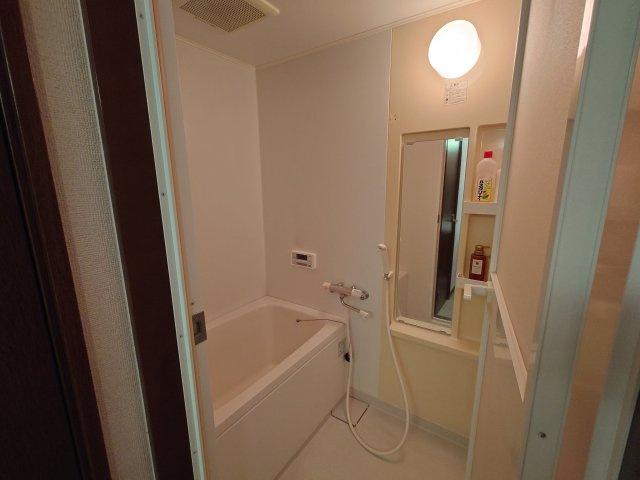 アルテシアン夙川の浴室