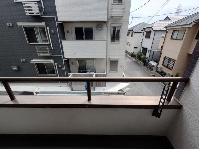 アルテシアン夙川のバルコニー