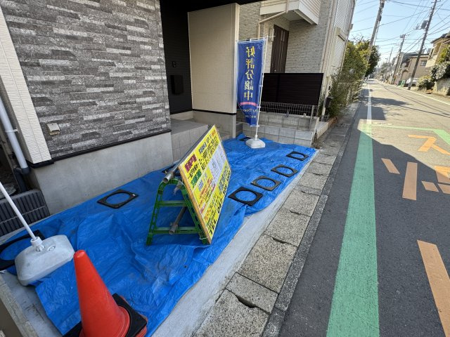 松戸市根本新築戸建【北部小学校：3分】の駐車場|駐車スペース完備