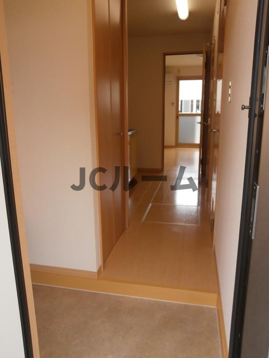 セジュールモナリエＡ/ＢA106の玄関