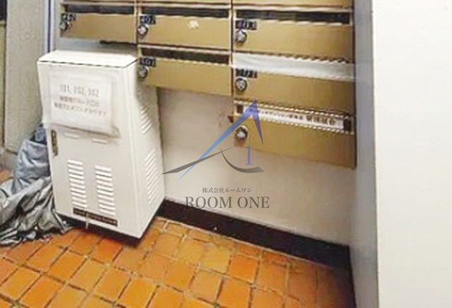 ライオンズマンション東神田のその他共用部分|集合ポストです。