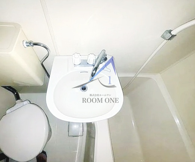 ドゥエルカネヒラの洗面所|洗面台です。