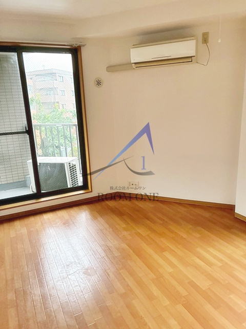 スカイハイの居間・リビング|洋室のお部屋です。