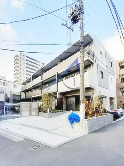 メゾン・レジュイット