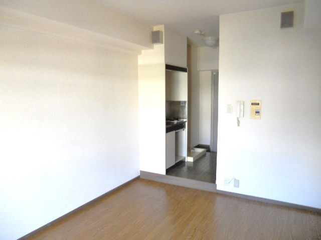 ロマネスク御影の居間・リビング