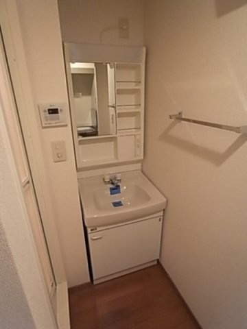 ブリックロード山の手の洗面所