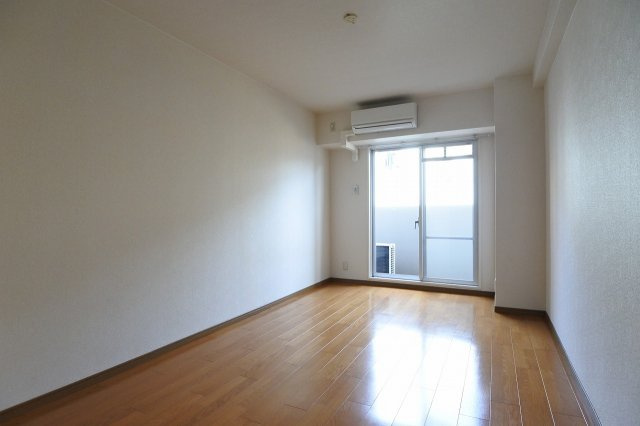 ブリックロード山の手の居間・リビング