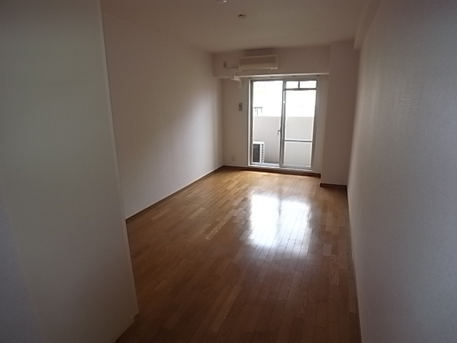 ブリックロード山の手の居間・リビング