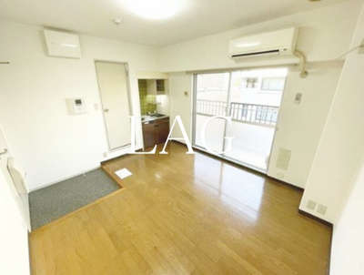 【居間・リビング】 | ドルミ中野弥生町 | 洋室のお部屋です。