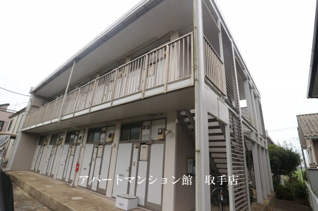 レオパレスグリーンハイツBの外観|画像1