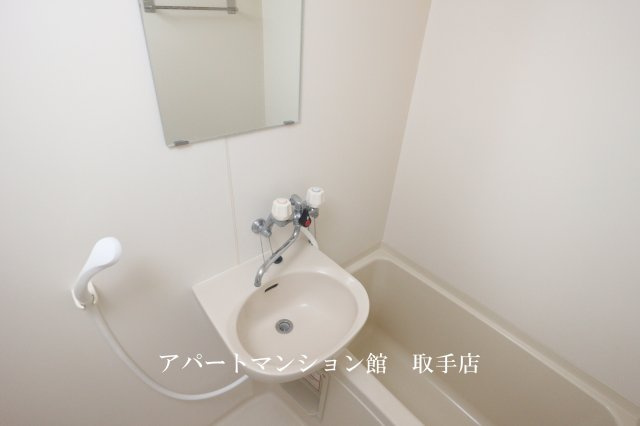 レオパレスグリーンハイツBの浴室|画像5