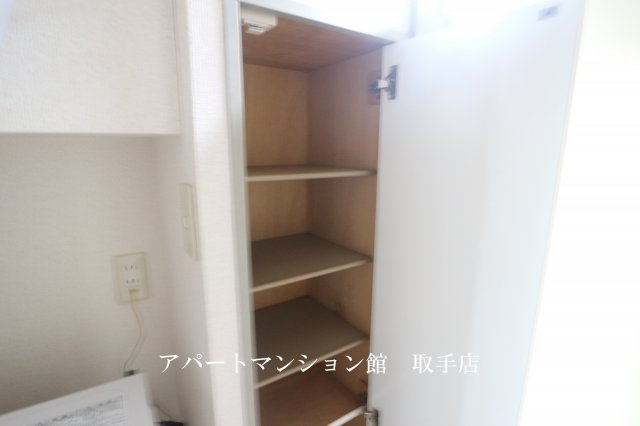 レオパレスグリーンハイツBの収納|画像8