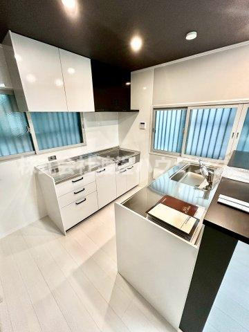 西宮市樋ノ口町2丁目一戸建のキッチン