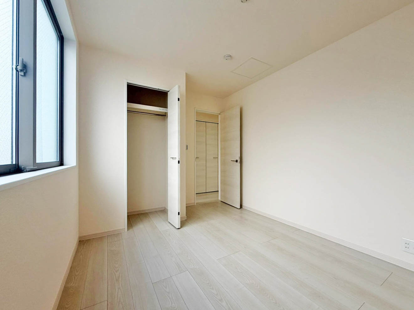マイホームネクスト港区津金の洋室|個人の部屋や寝室として使える洋室です
