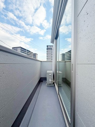 マイホームネクスト港区津金のバルコニー|陽当たり良好なバルコニーです