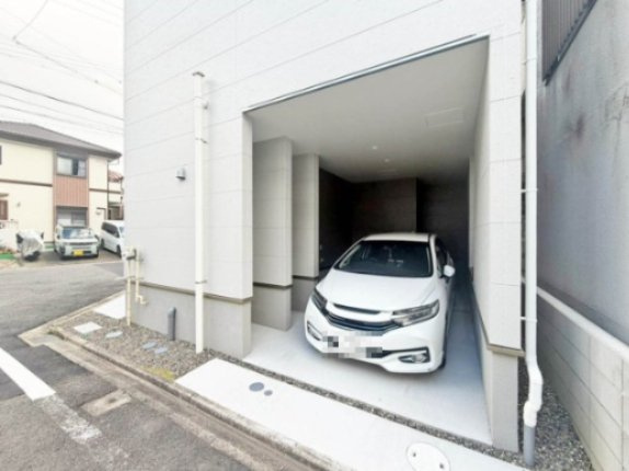 マイホームネクスト港区津金の駐車場|駐車場があります