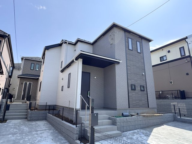 松戸市上本郷新築戸建【上本郷小学校：8分】の外観|A号棟外観・完成済み内覧可能です！