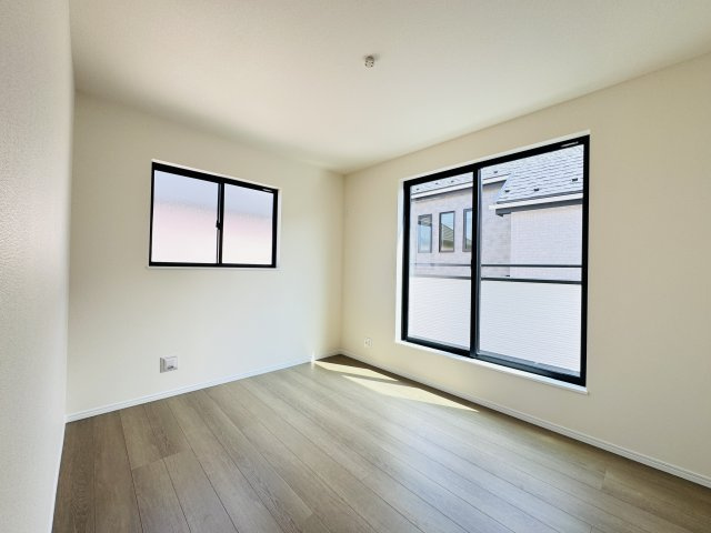 松戸市上本郷新築戸建【上本郷小学校：8分】の子供部屋|6帖洋室