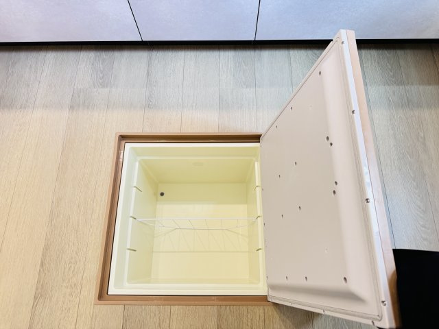 松戸市上本郷新築戸建【上本郷小学校：8分】のキッチン|キッチン床下収納