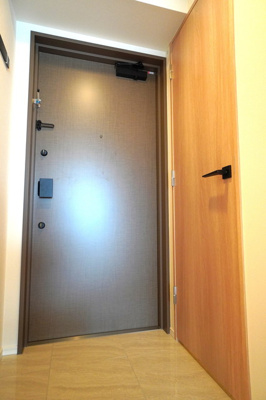 【玄関】 | Ｊ．ＧＲＡＮ　Ｃｏｕｒｔ　品川西大井ＷＥＳＴ | ※写真は同タイプ住戸です。