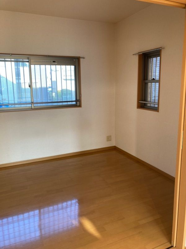 メゾンエトワールの設備|明るい室内です♪