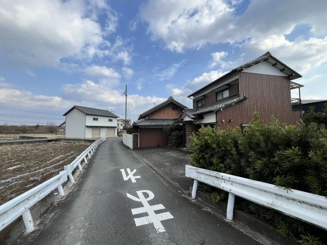 【前面道路含む現地写真】の画像