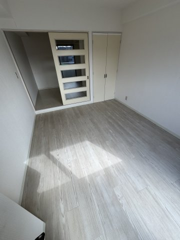 ライフイン玉川の洋室