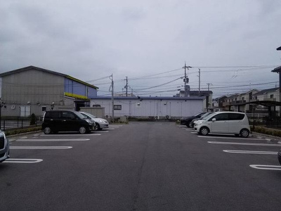 【駐車場】 | ウエストビレッジ