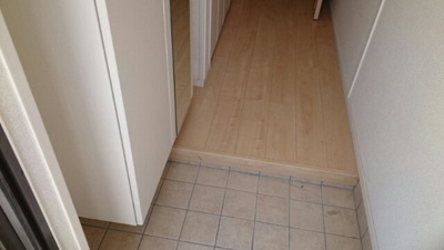 【玄関】 | ウエストビレッジ