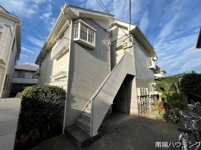 サン・パレスの外観