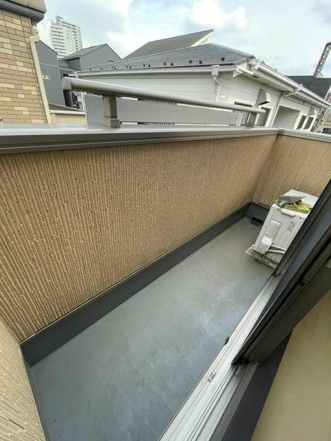 リーベＫ三鷹のバルコニー