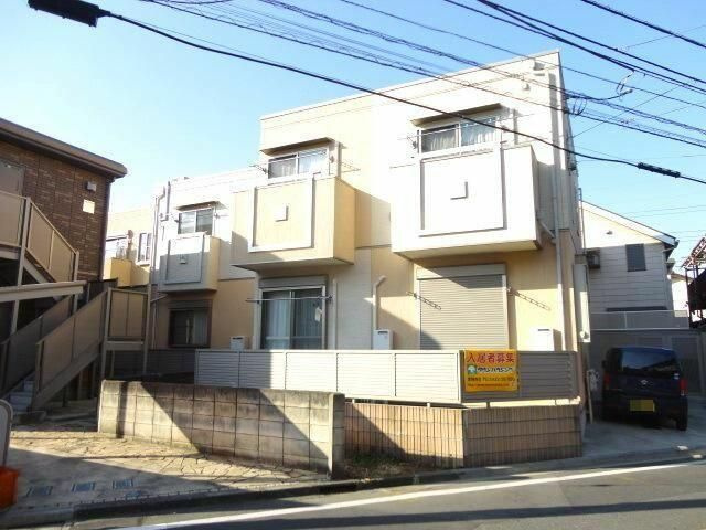 リーベＫ三鷹の外観