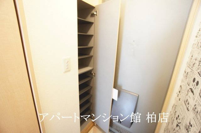 アプリコットアベニュー東台本町の玄関|※別号室参考写真です