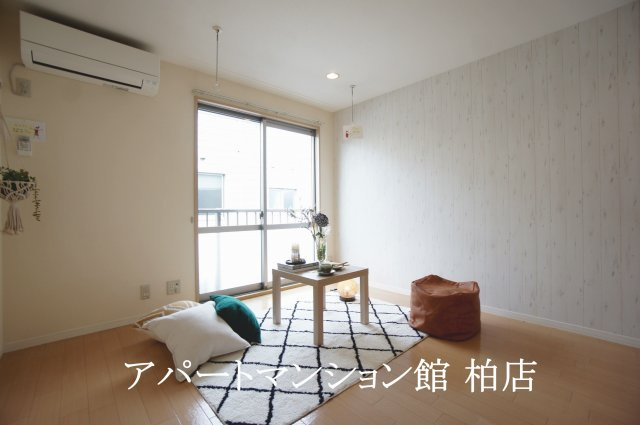 アプリコットアベニュー東台本町の洋室|※別号室参考写真です