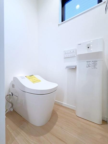 横浜市磯子区中浜町の新築一戸建のトイレ