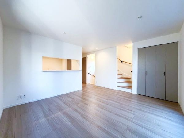 横浜市磯子区中浜町の新築一戸建のキッチン