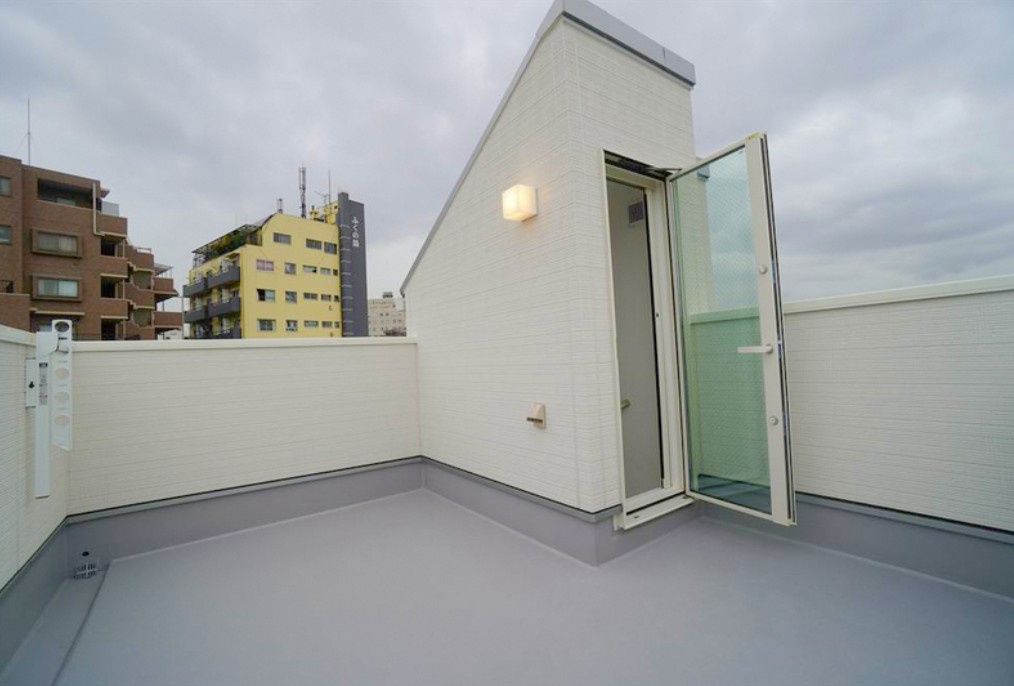 【バルコニー】