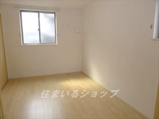 広島市安佐北区可部南５丁目のアパートの寝室