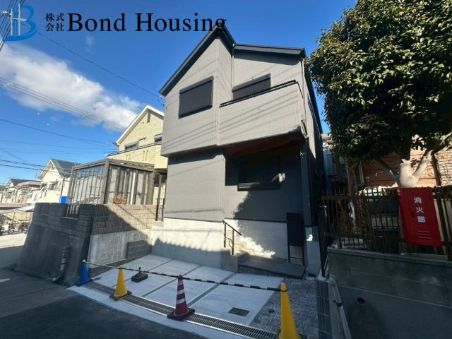 LDK約18.5帖でゆったり・２WAYアクセス可能　星陵台7丁目の前面道路含む現地写真