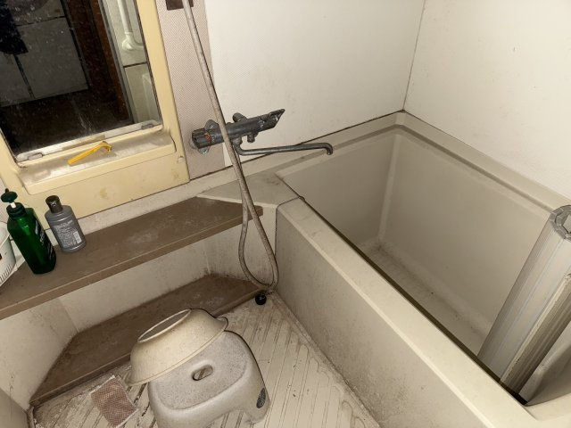 12/8新規　戸建　高山市西之一色町　500万の浴室