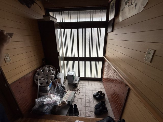 12/8新規　戸建　高山市西之一色町　500万の玄関