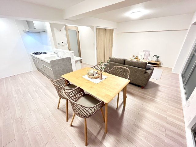 藤和伏見コープの居間・リビング