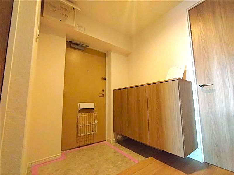 ユニライフ宇治C棟の玄関|きれいな玄関です